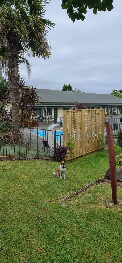 Asure Kaimai View Motel Катикати Екстериор снимка