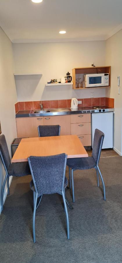 Asure Kaimai View Motel Катикати Екстериор снимка
