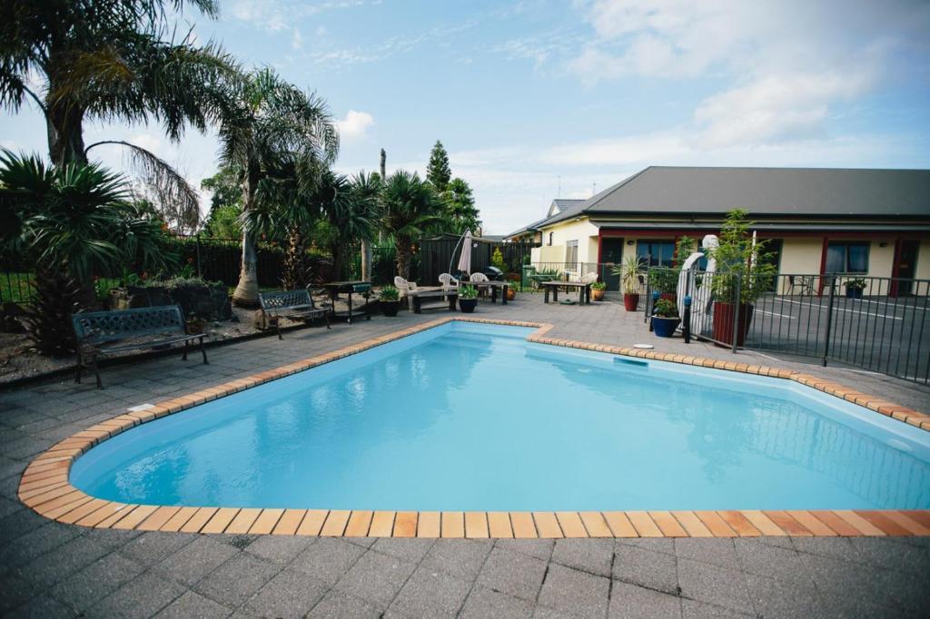 Asure Kaimai View Motel Катикати Екстериор снимка